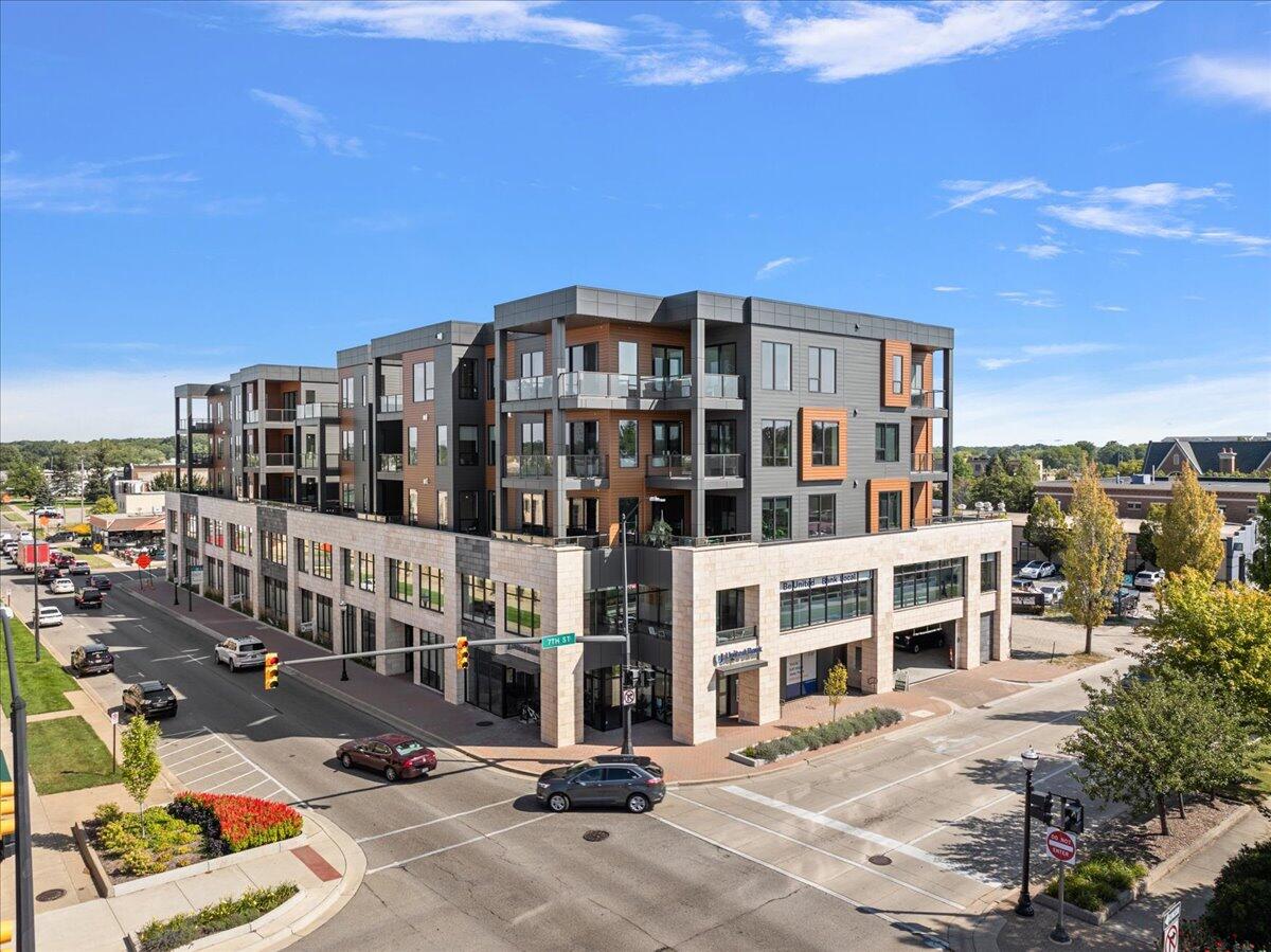 159 S River Avenue 502