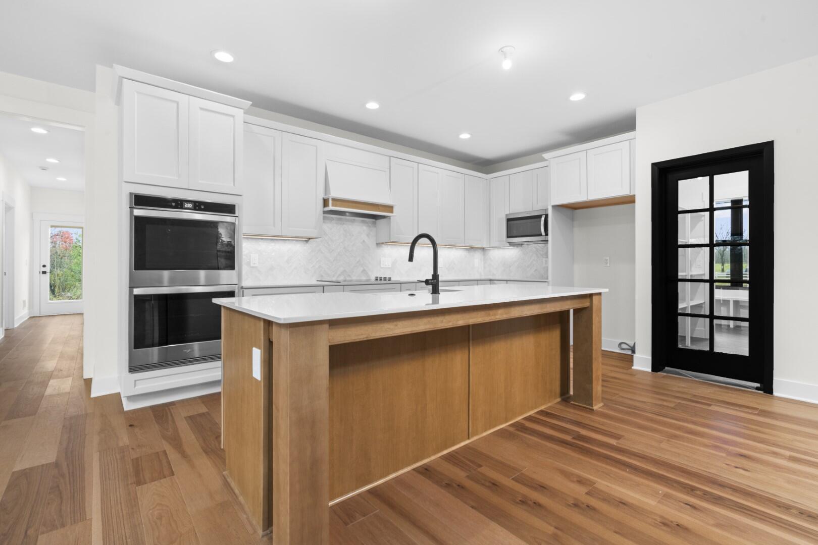 8131 Pine Ridge Court