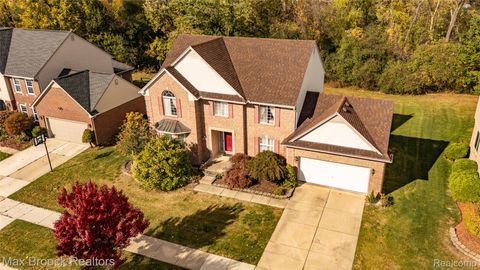 2931 Briarwood Drive Troy City MI 48085