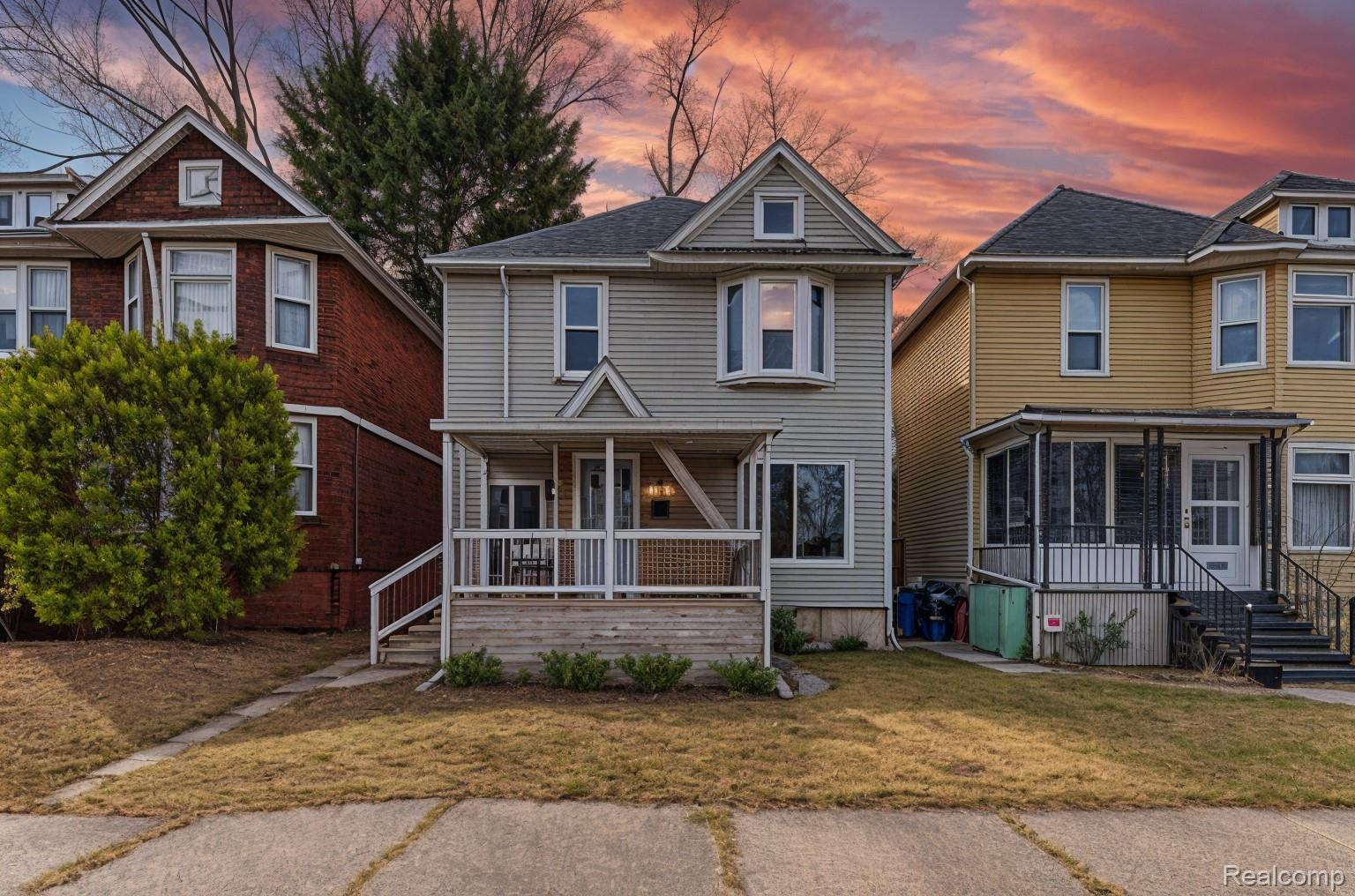 Detroit City, Michigan 48214, United States, 4 Bedrooms Bedrooms, ,3 BathroomsBathrooms,Residential,Active,138972