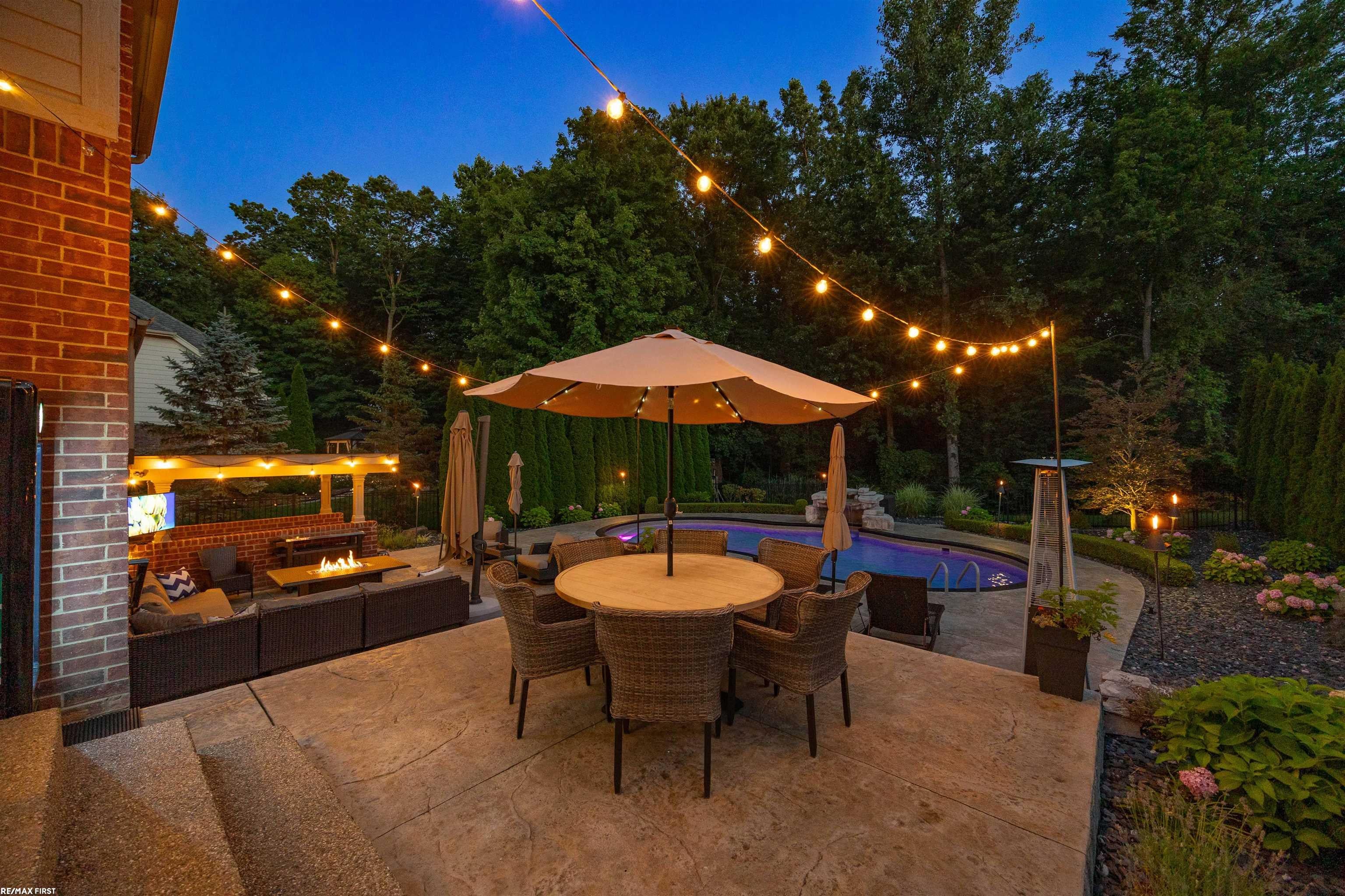 11270 Forest View Court