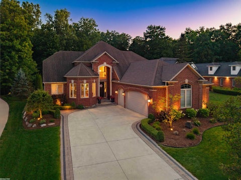 Photo of 11270 Forest View Court, Washington Township, MI 48094 (MLS # 58050216773)