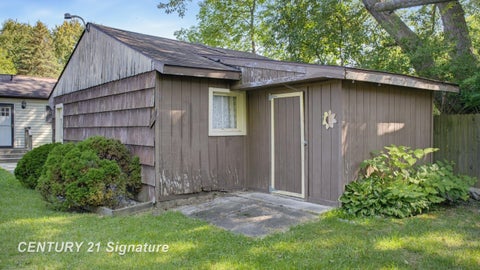 Tiny photo for 3303 W Lyndon Avenue, Mt Morris City, MI 48504 (MLS # 5050220220)