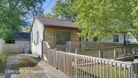 Tiny photo for 3303 W Lyndon Avenue, Mt Morris City, MI 48504 (MLS # 5050220220)