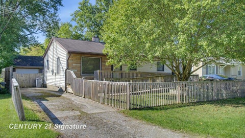 Tiny photo for 3303 W Lyndon Avenue, Mt Morris City, MI 48504 (MLS # 5050220220)
