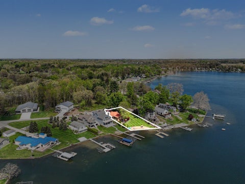 Tiny photo for 50575 W Lakeshore Drive, Silver Creek Township, MI 49047 (MLS # 69026028839)