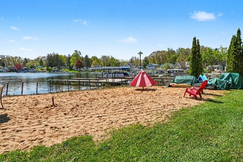 Tiny photo for 50575 W Lakeshore Drive, Silver Creek Township, MI 49047 (MLS # 69026028839)