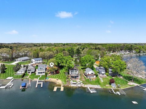 Tiny photo for 50575 W Lakeshore Drive, Silver Creek Township, MI 49047 (MLS # 69026028839)