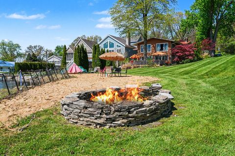 Tiny photo for 50575 W Lakeshore Drive, Silver Creek Township, MI 49047 (MLS # 69026028839)