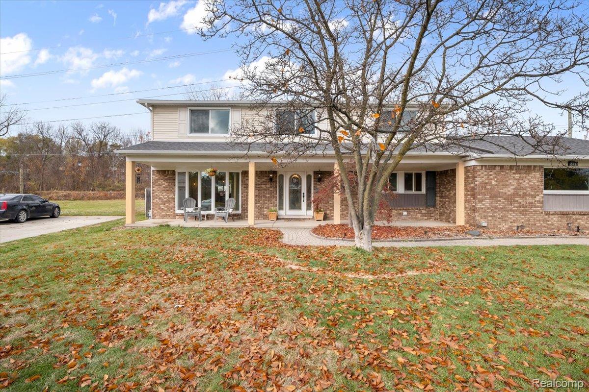 Utica, Michigan 48316, United States, 5 Bedrooms Bedrooms, ,3 BathroomsBathrooms,Residential,Coming Soon,242759