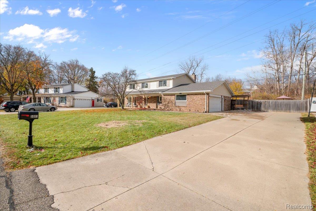 Utica, Michigan 48316, United States, 5 Bedrooms Bedrooms, ,3 BathroomsBathrooms,Residential,Coming Soon,242759