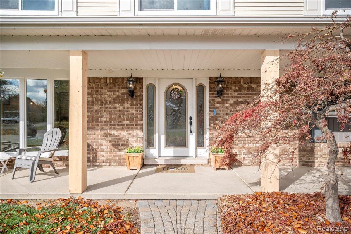 Utica, Michigan 48316, United States, 5 Bedrooms Bedrooms, ,3 BathroomsBathrooms,Residential,Coming Soon,242759