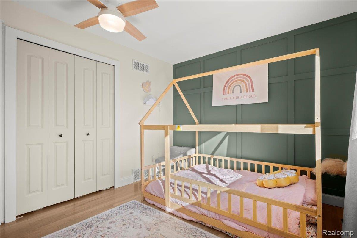 Utica, Michigan 48316, United States, 5 Bedrooms Bedrooms, ,3 BathroomsBathrooms,Residential,Coming Soon,242759