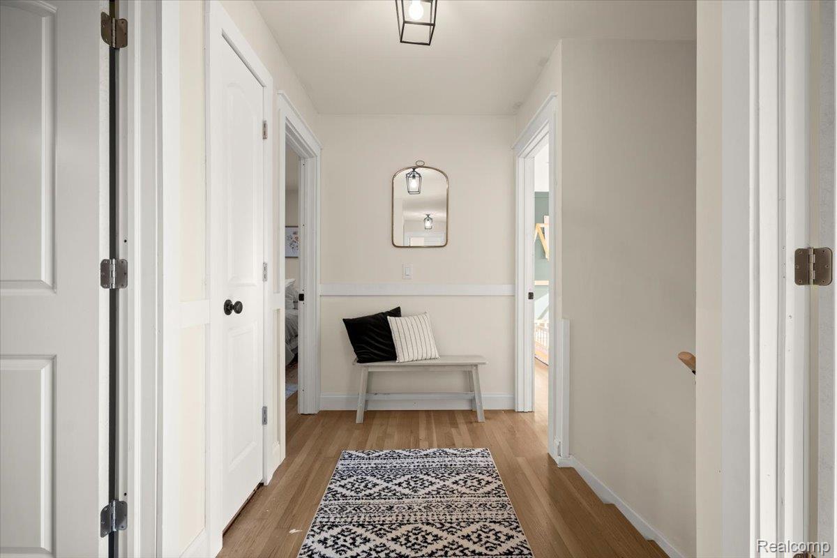 Utica, Michigan 48316, United States, 5 Bedrooms Bedrooms, ,3 BathroomsBathrooms,Residential,Coming Soon,242759