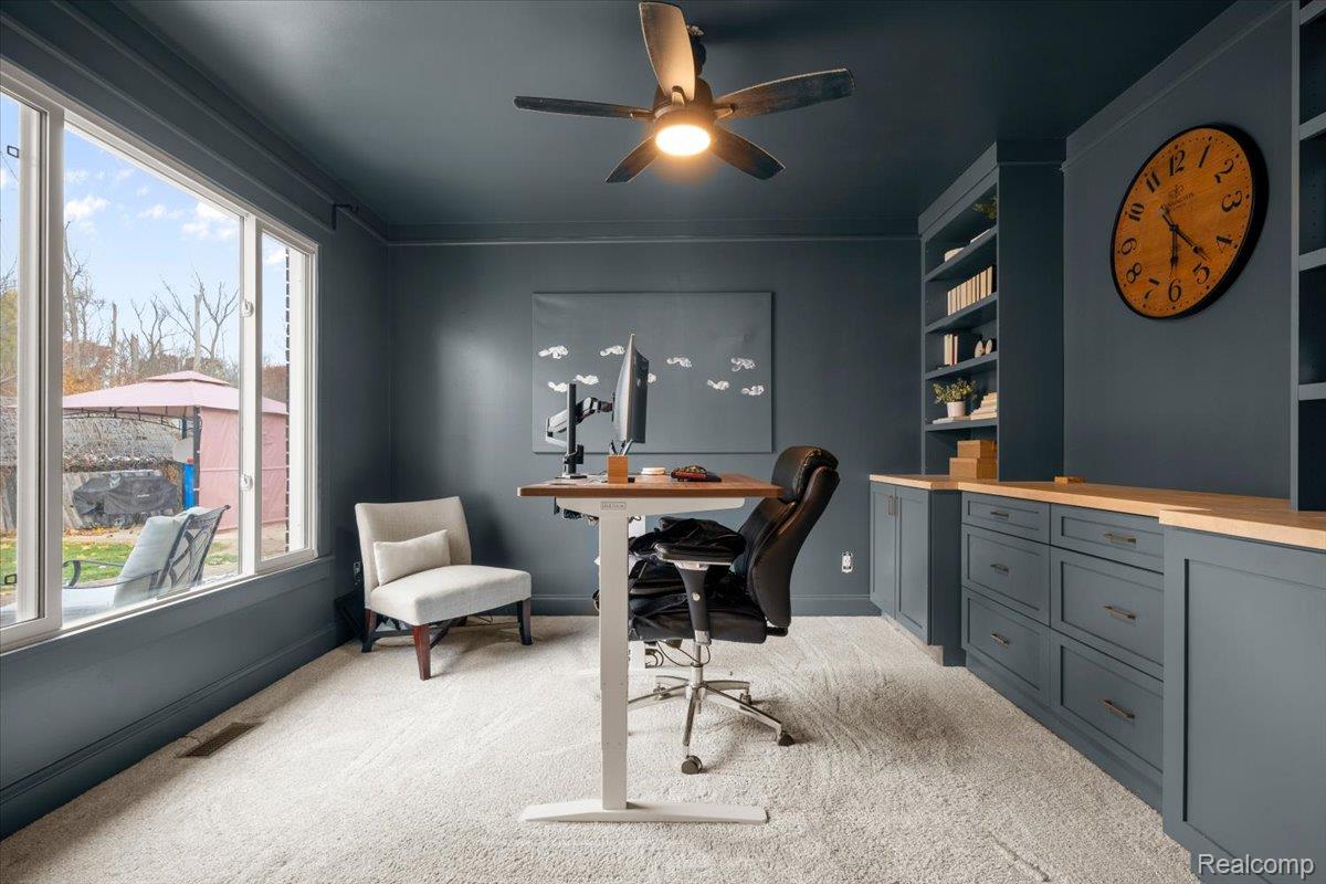 Utica, Michigan 48316, United States, 5 Bedrooms Bedrooms, ,3 BathroomsBathrooms,Residential,Coming Soon,242759