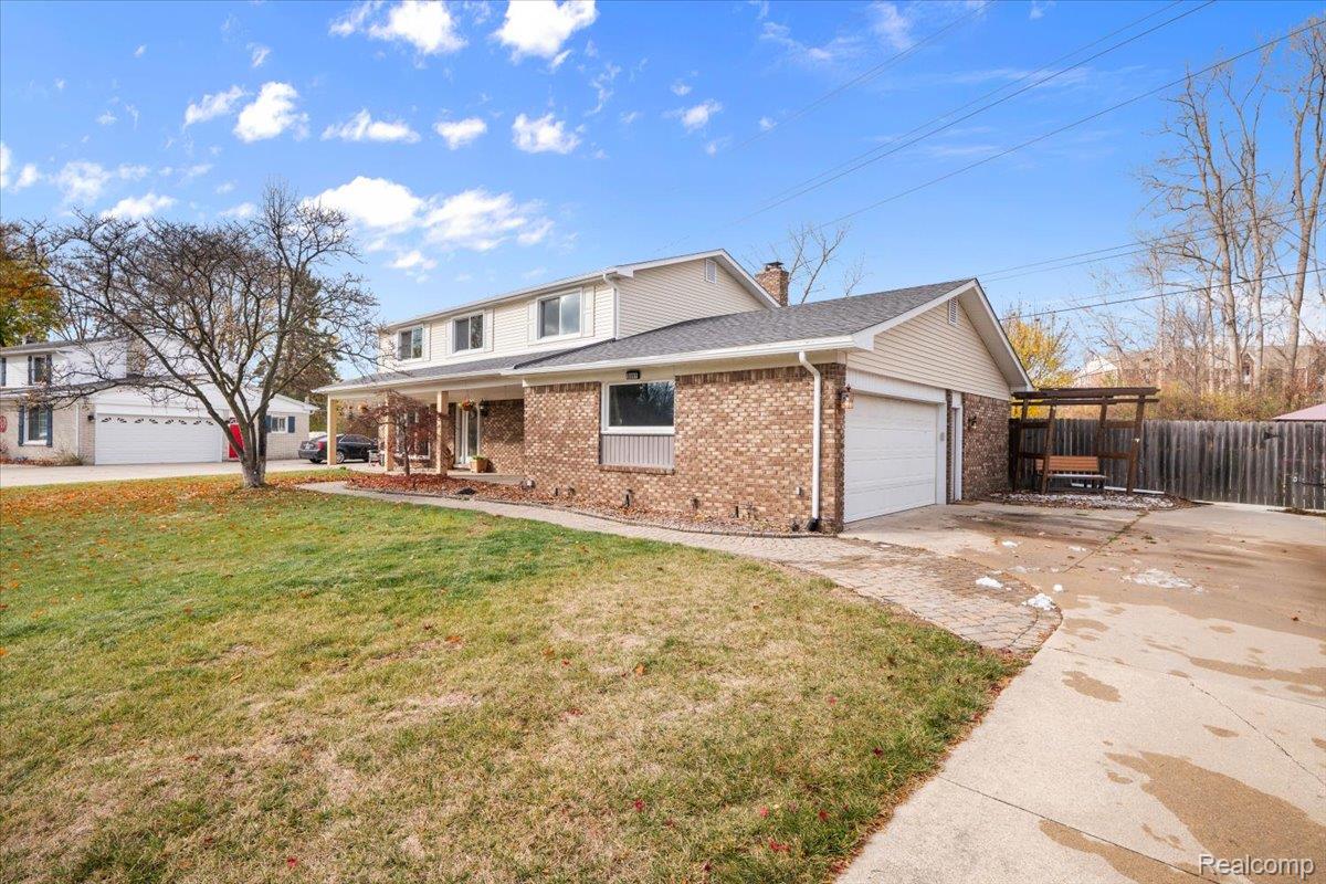 Utica, Michigan 48316, United States, 5 Bedrooms Bedrooms, ,3 BathroomsBathrooms,Residential,Coming Soon,242759