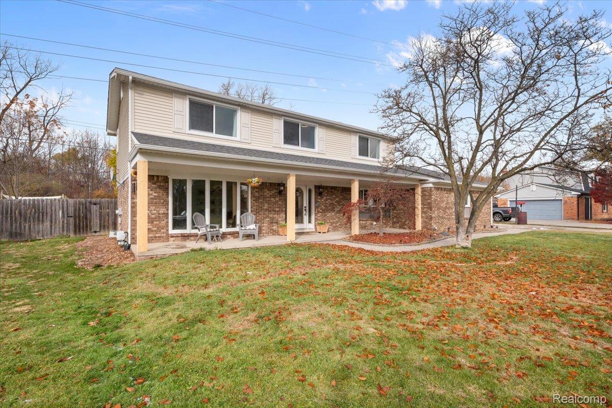 Utica, Michigan 48316, United States, 5 Bedrooms Bedrooms, ,3 BathroomsBathrooms,Residential,Coming Soon,242759