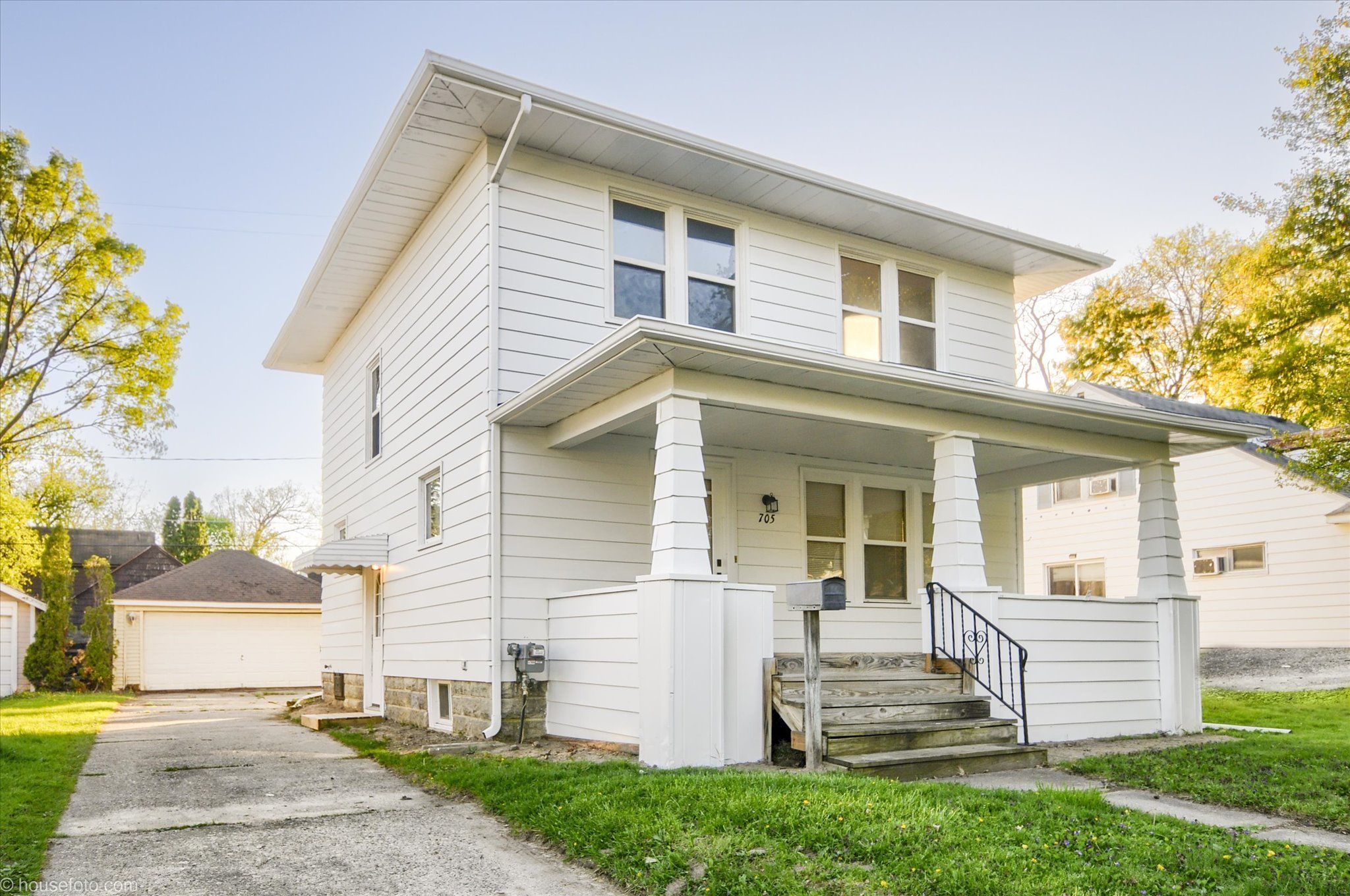 705 FRANK Street