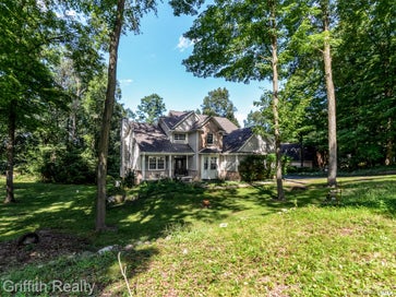 10183 Silver Lake Road Green Oak Township MI 48116