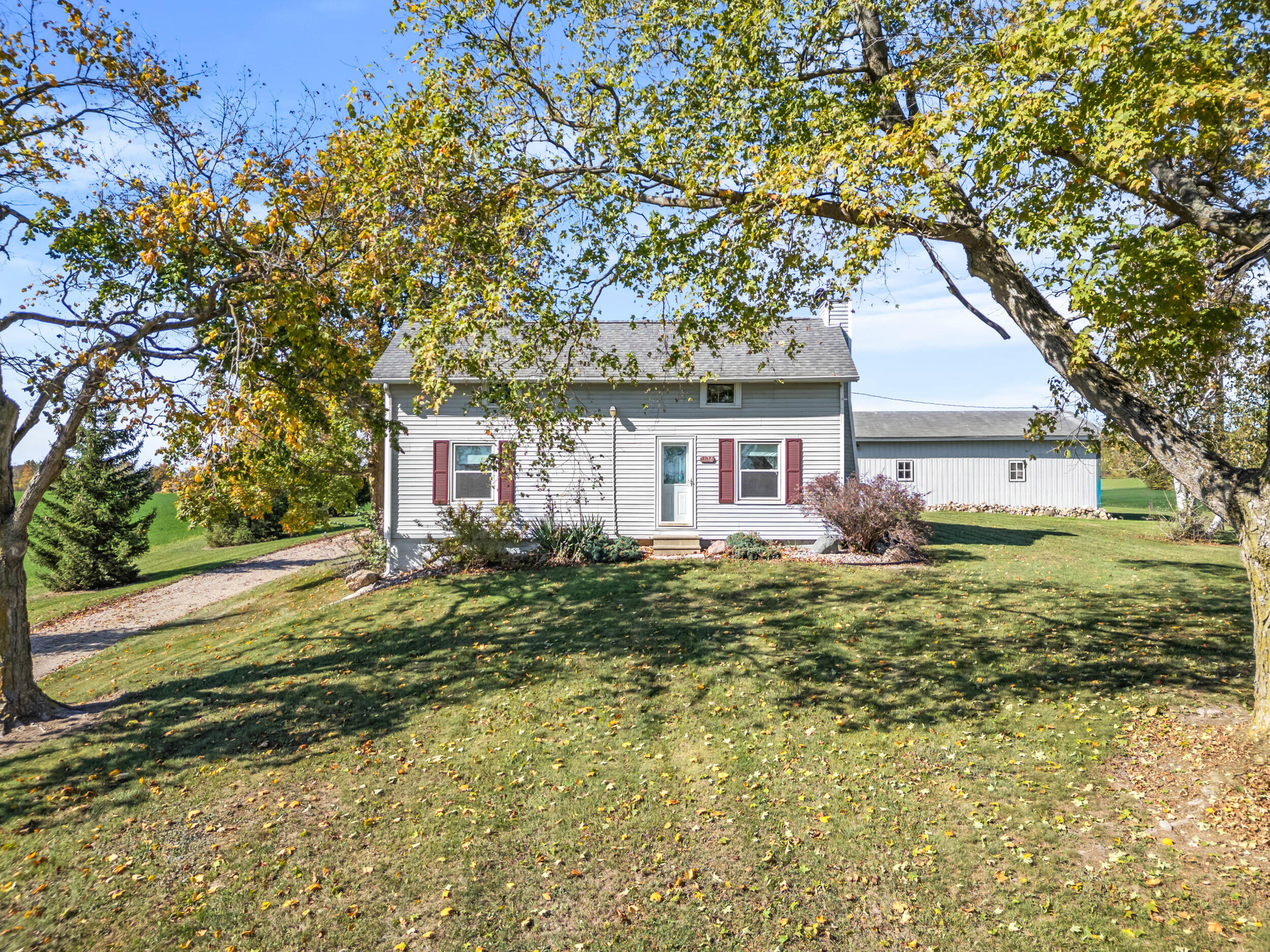 7644 Bothwell Highway