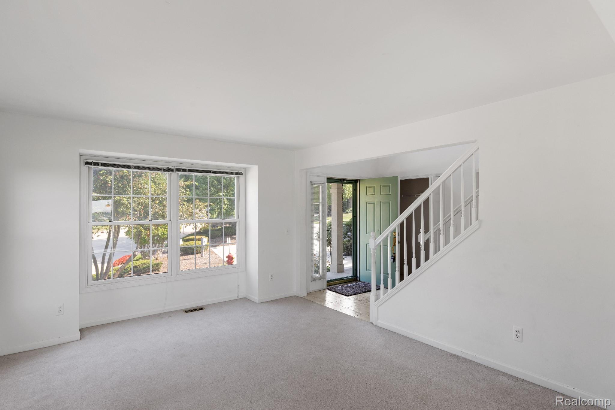 28006 Golf Pointe Boulevard