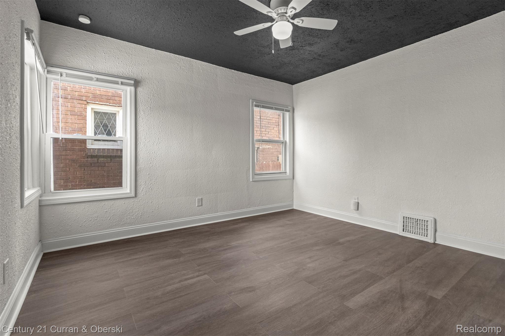 53 W Charlotte Street