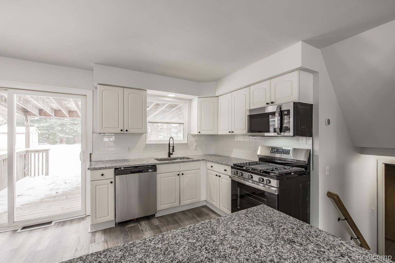 6445 Pontiac Lake Road