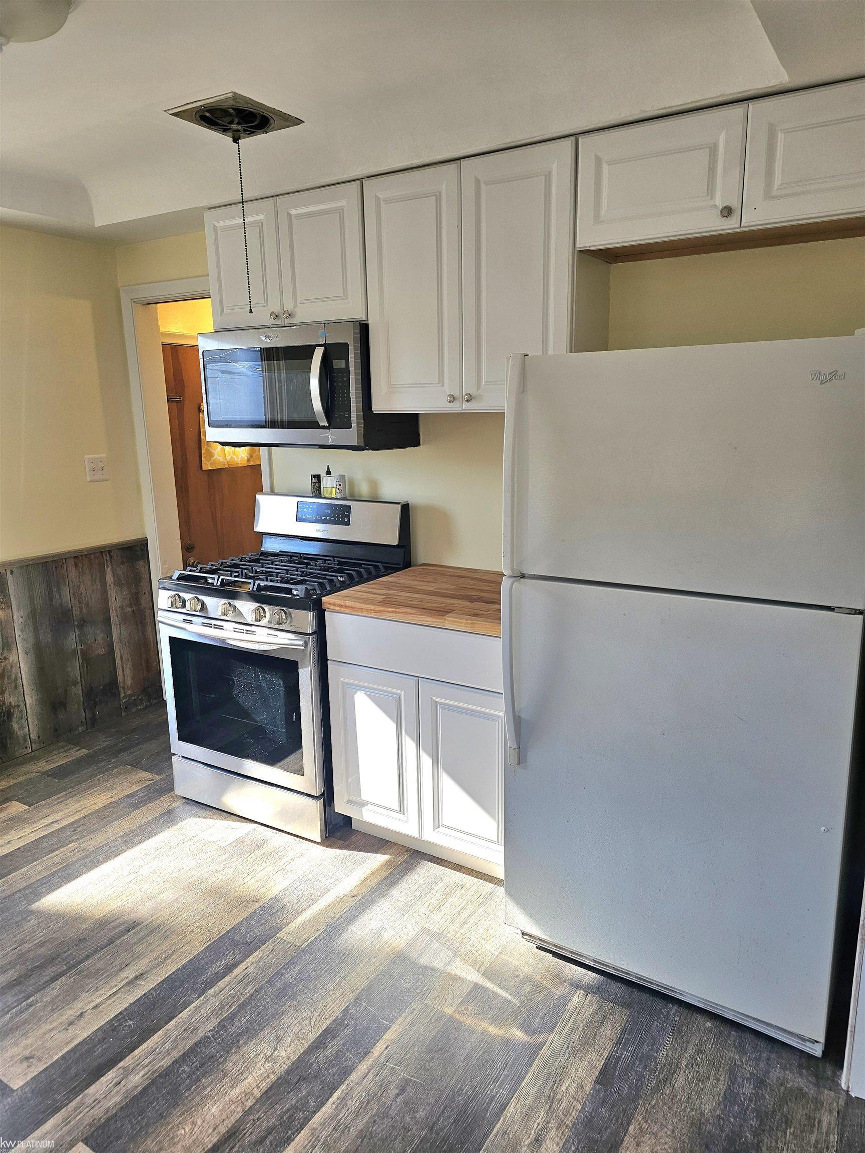 20624 Sunnyside Street