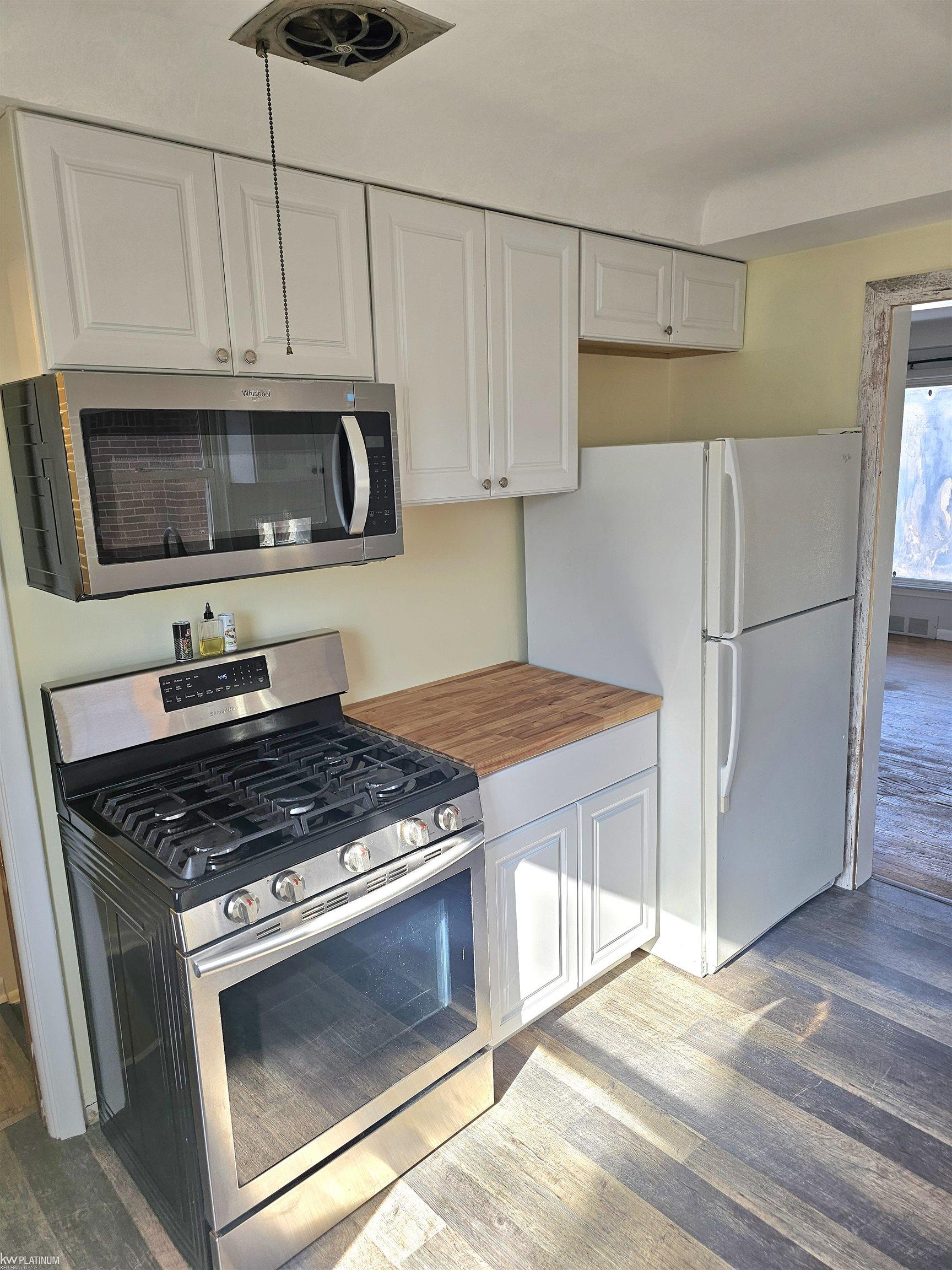 20624 Sunnyside Street