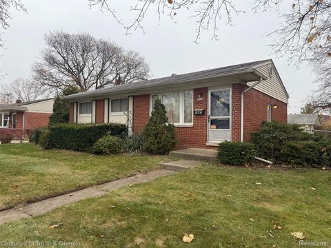 Photo of 939 S Wildwood Street, Westland City, MI 48186 (MLS # 20261015409)