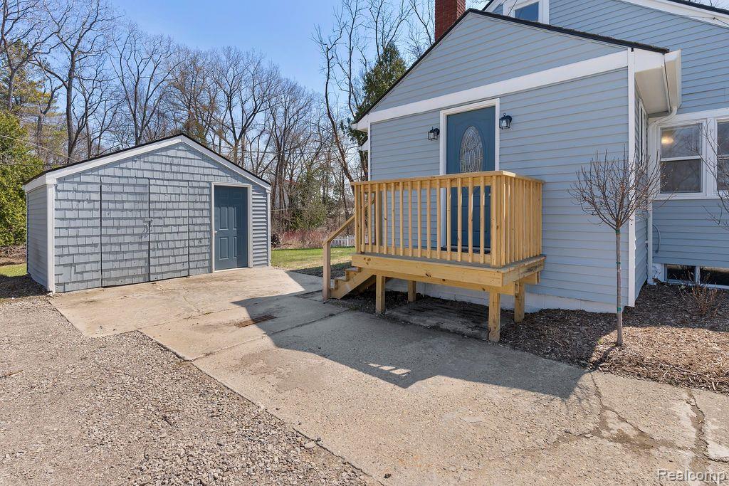 1284 ROCHESTER Road