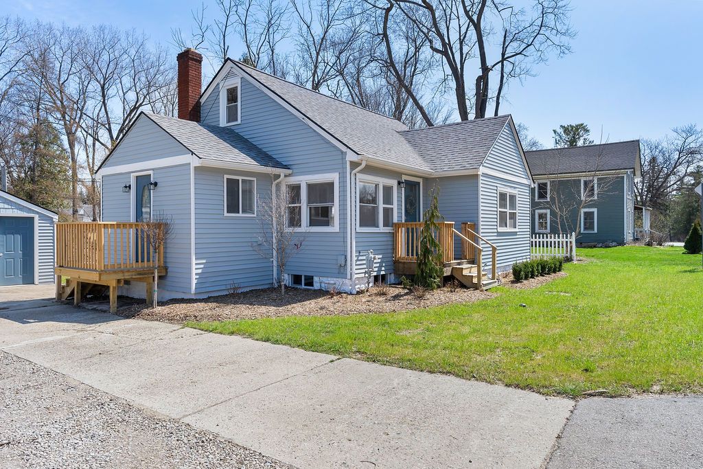 1284 ROCHESTER Road