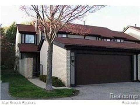 5106 Rock Run West Bloomfield Charter Township MI 48322