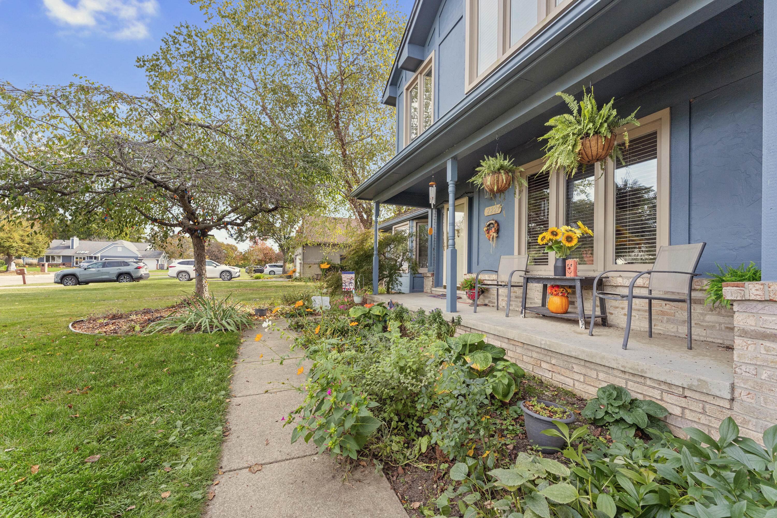 2225 Silvermaple Court