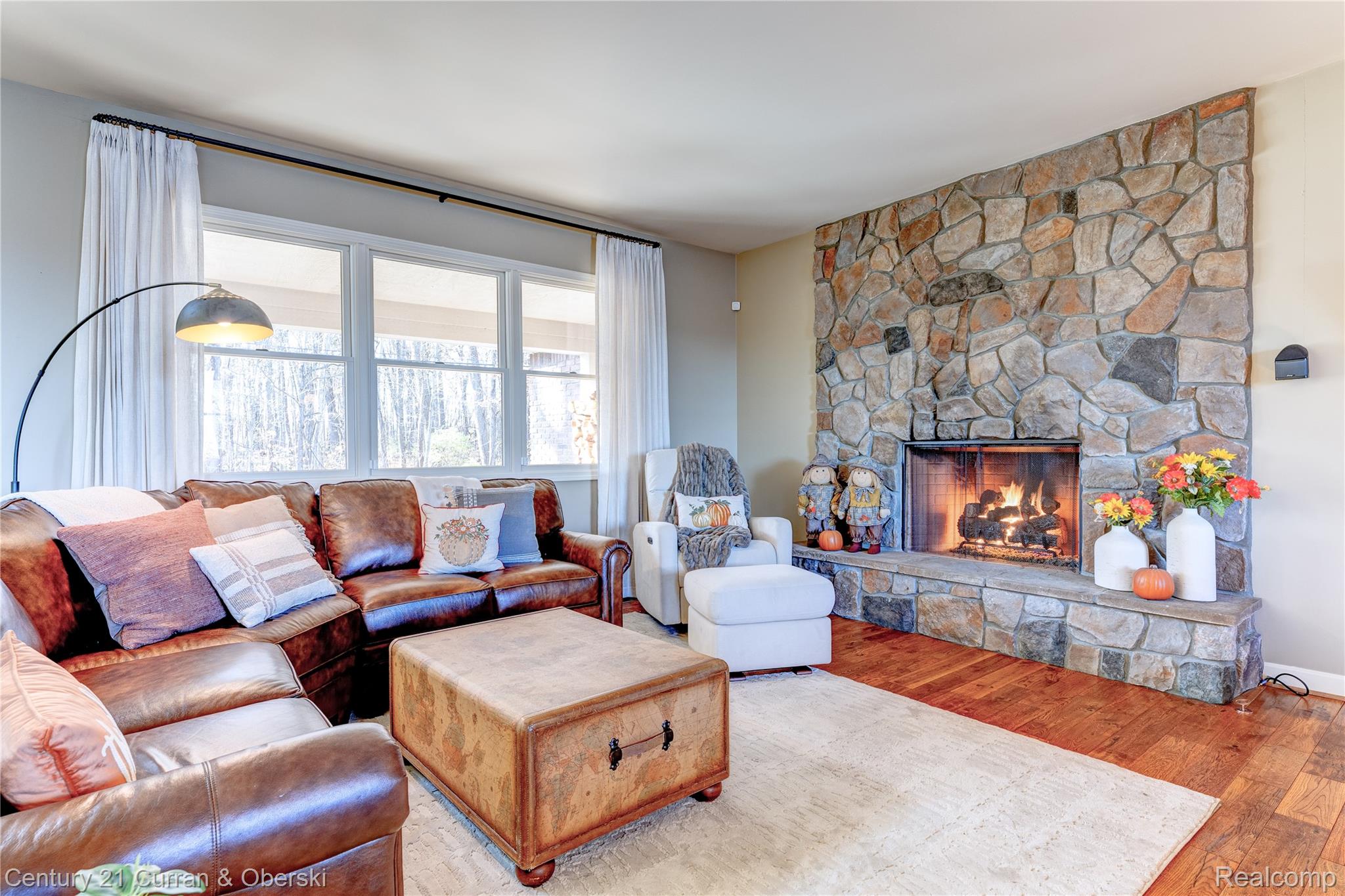 8308 Peninsular Drive