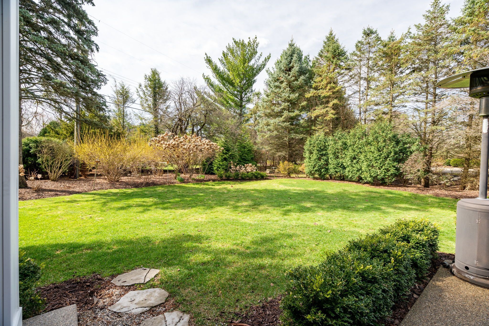 Bloomfield Charter Township Oakland, Michigan 48301, United States, 4 Bedrooms Bedrooms, ,4 BathroomsBathrooms,Residential,Pending,112585