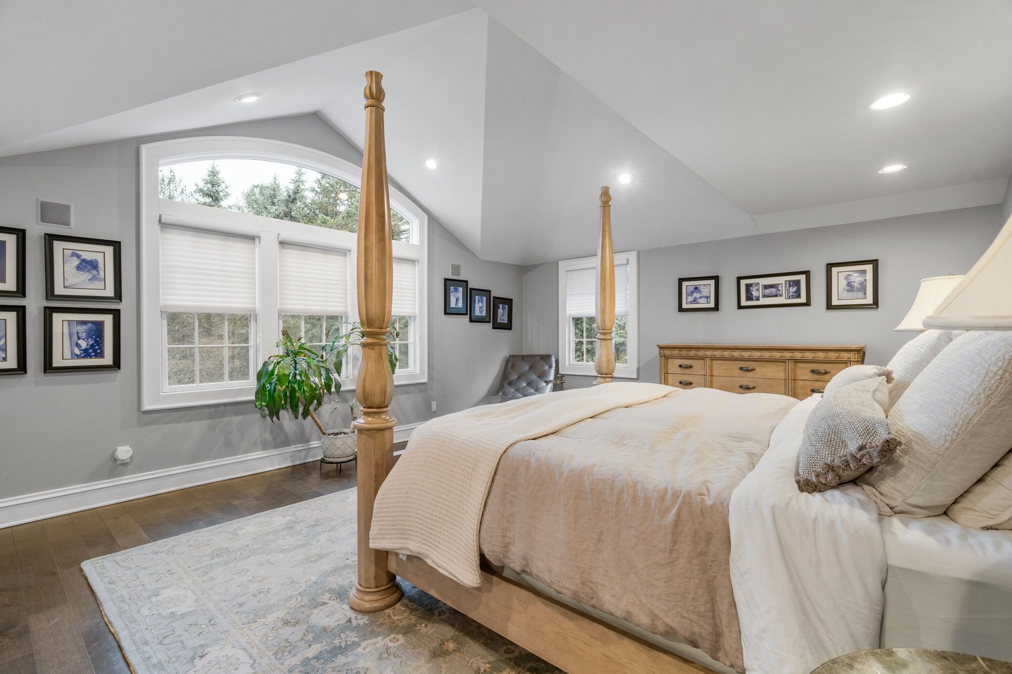 Bloomfield Charter Township Oakland, Michigan 48301, United States, 4 Bedrooms Bedrooms, ,4 BathroomsBathrooms,Residential,Pending,112585