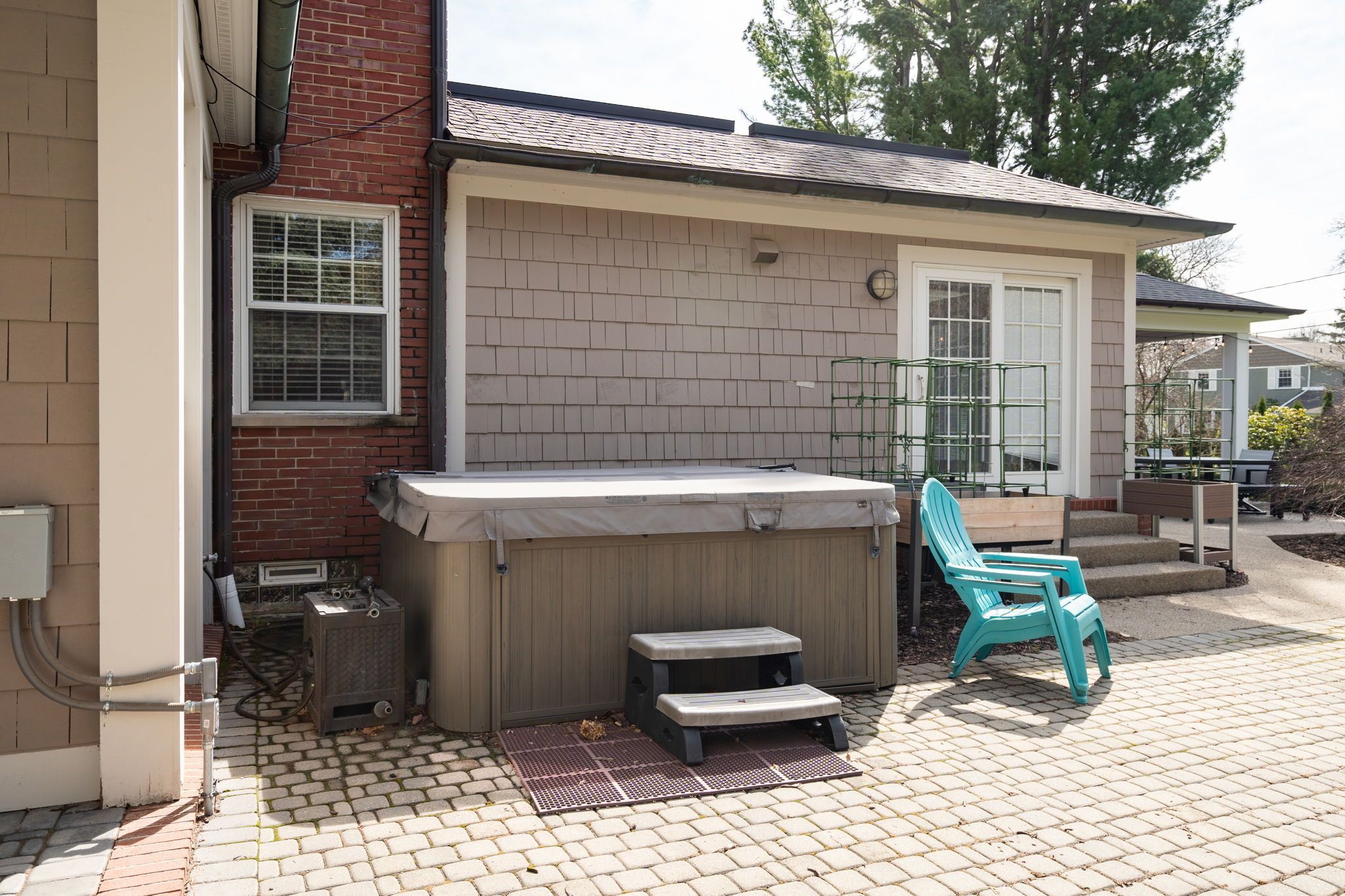 Bloomfield Charter Township Oakland, Michigan 48301, United States, 4 Bedrooms Bedrooms, ,4 BathroomsBathrooms,Residential,Pending,112585