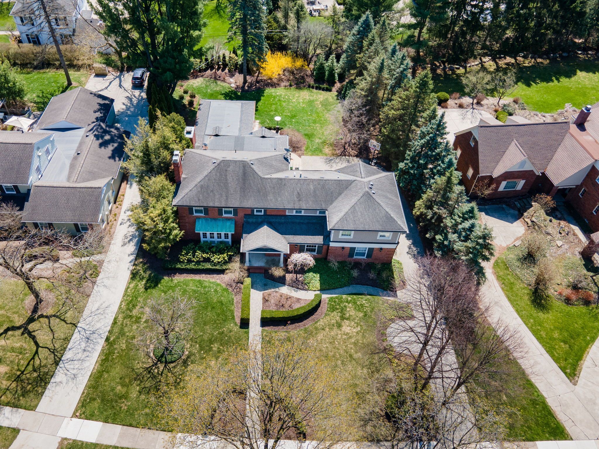 Bloomfield Charter Township Oakland, Michigan 48301, United States, 4 Bedrooms Bedrooms, ,4 BathroomsBathrooms,Residential,Pending,112585