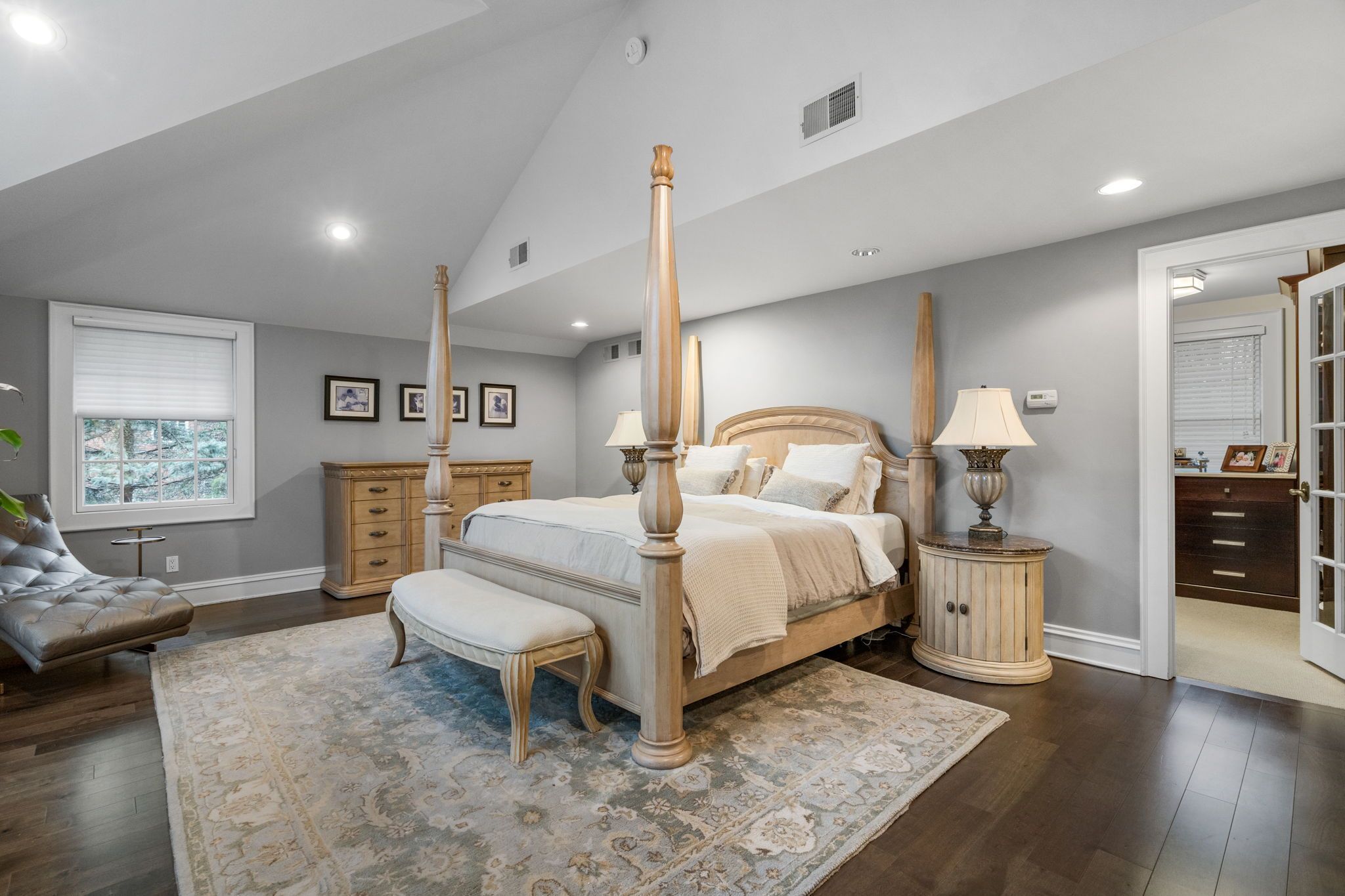 Bloomfield Charter Township Oakland, Michigan 48301, United States, 4 Bedrooms Bedrooms, ,4 BathroomsBathrooms,Residential,Pending,112585