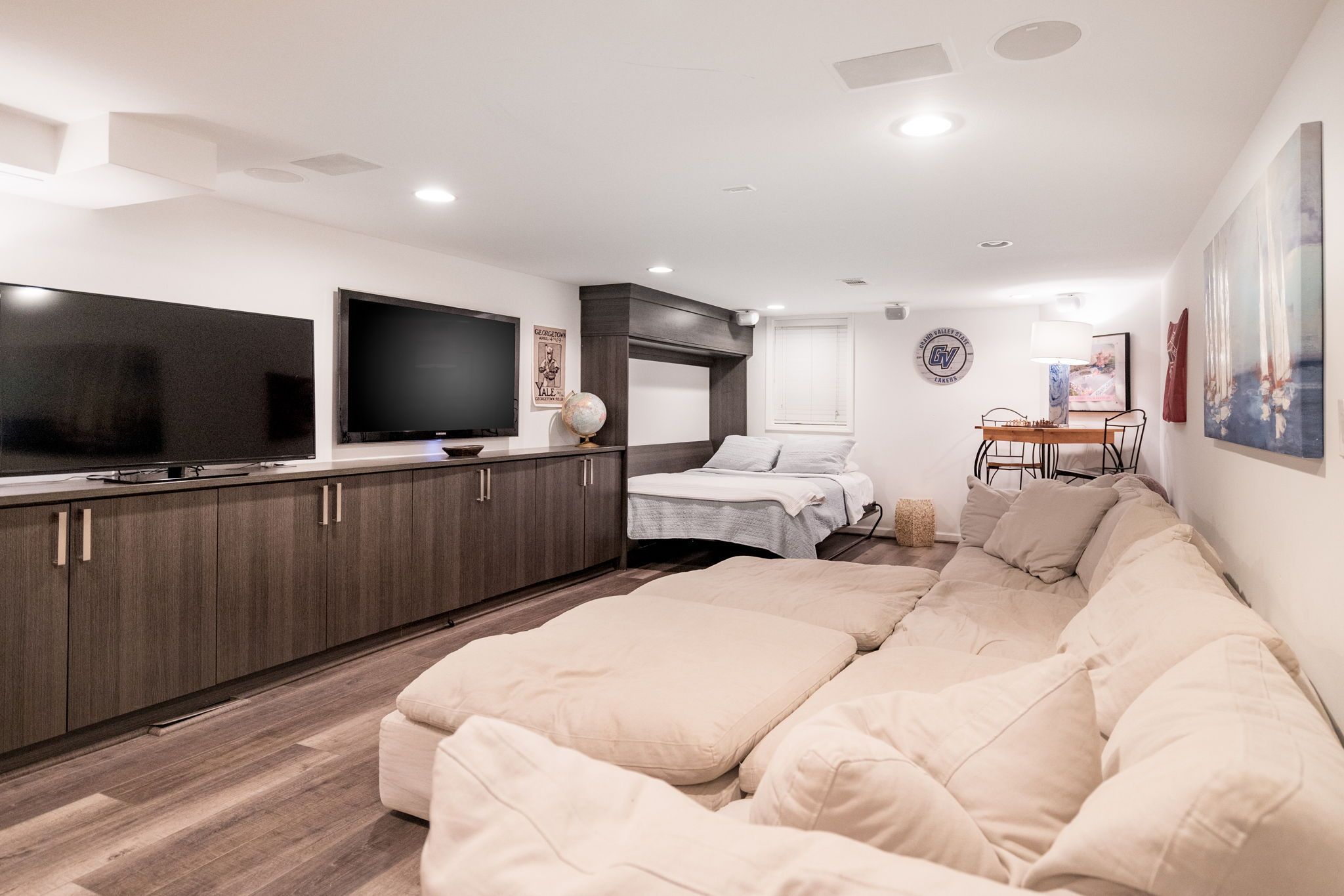 Bloomfield Charter Township Oakland, Michigan 48301, United States, 4 Bedrooms Bedrooms, ,4 BathroomsBathrooms,Residential,Pending,112585