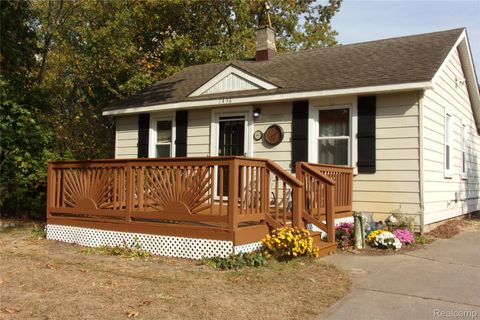 1436 Morning Dove Wixom City MI 48393