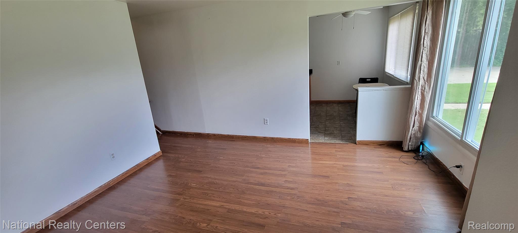 15987 Centralia