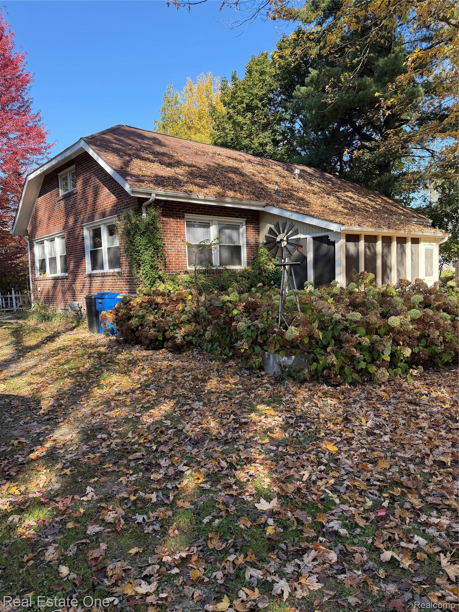 2334 Silver Lake Rd Road