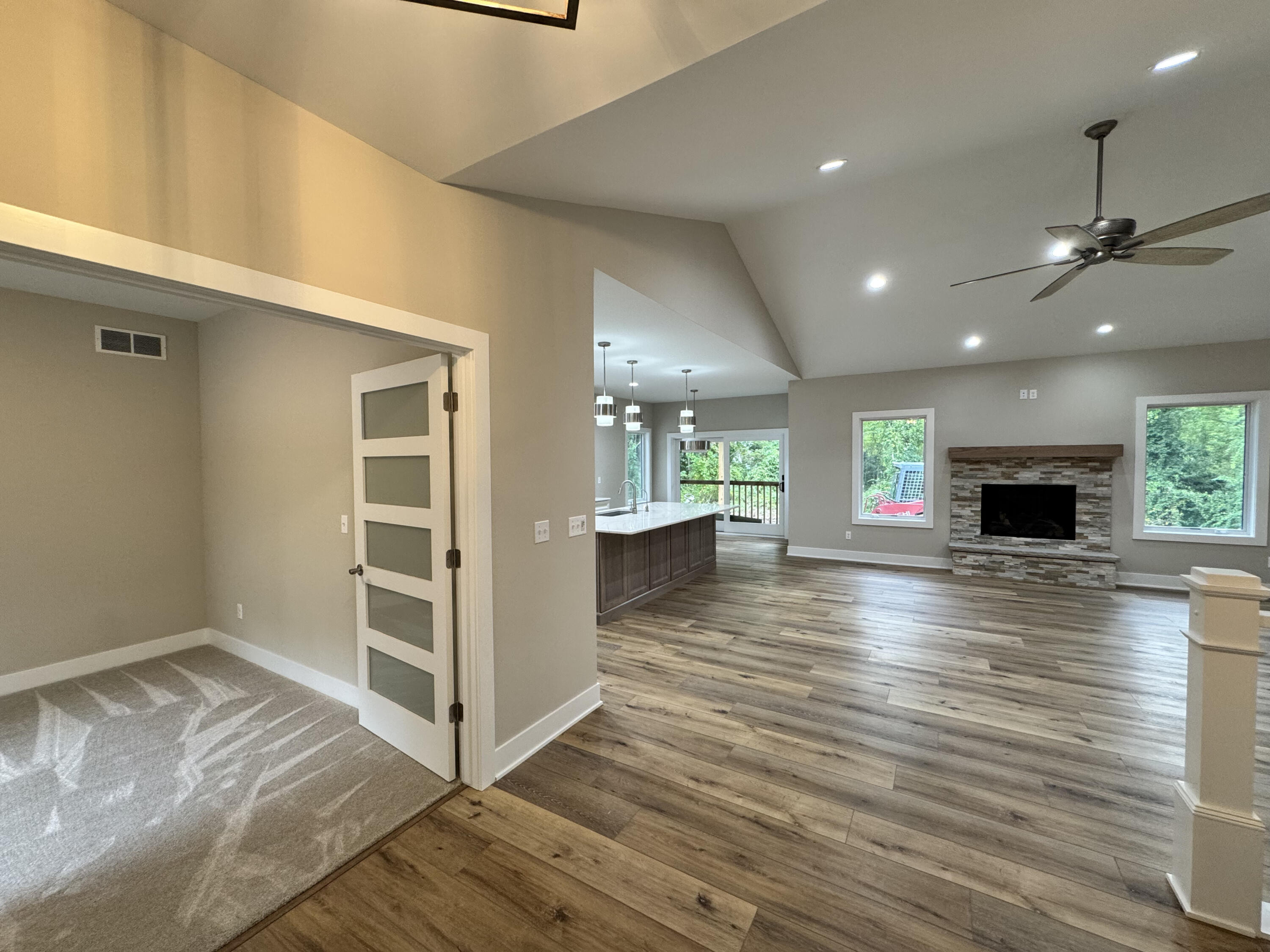5570 Golf Club Road