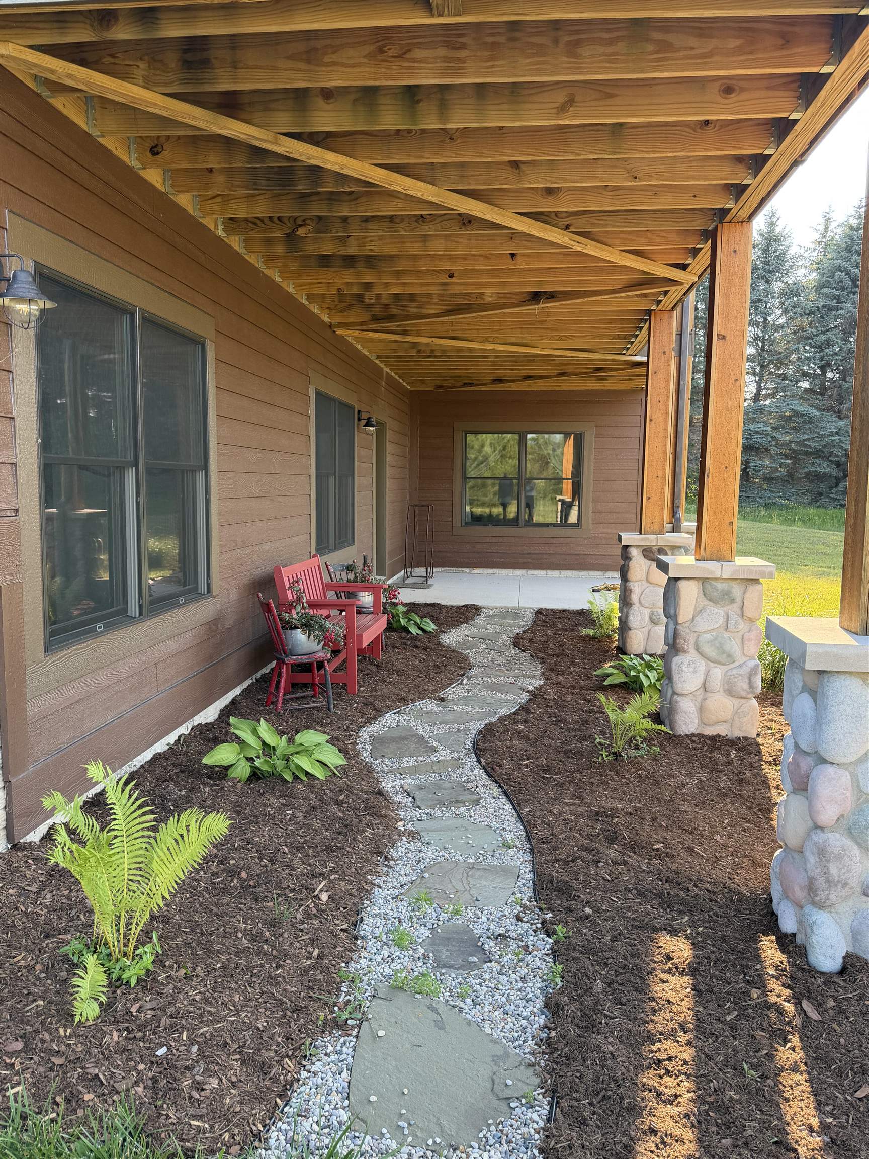 3483 Sumac Trail