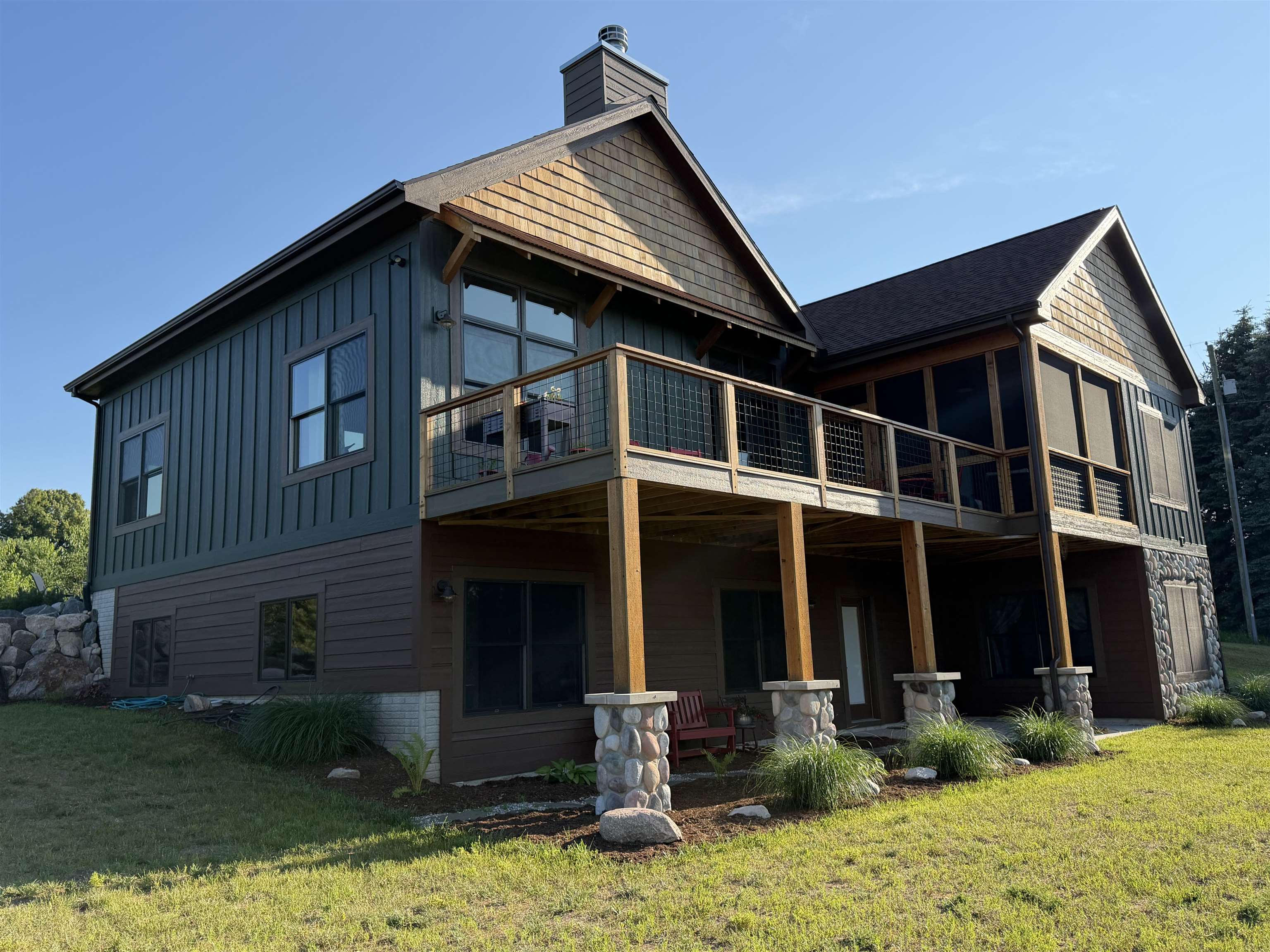 3483 Sumac Trail