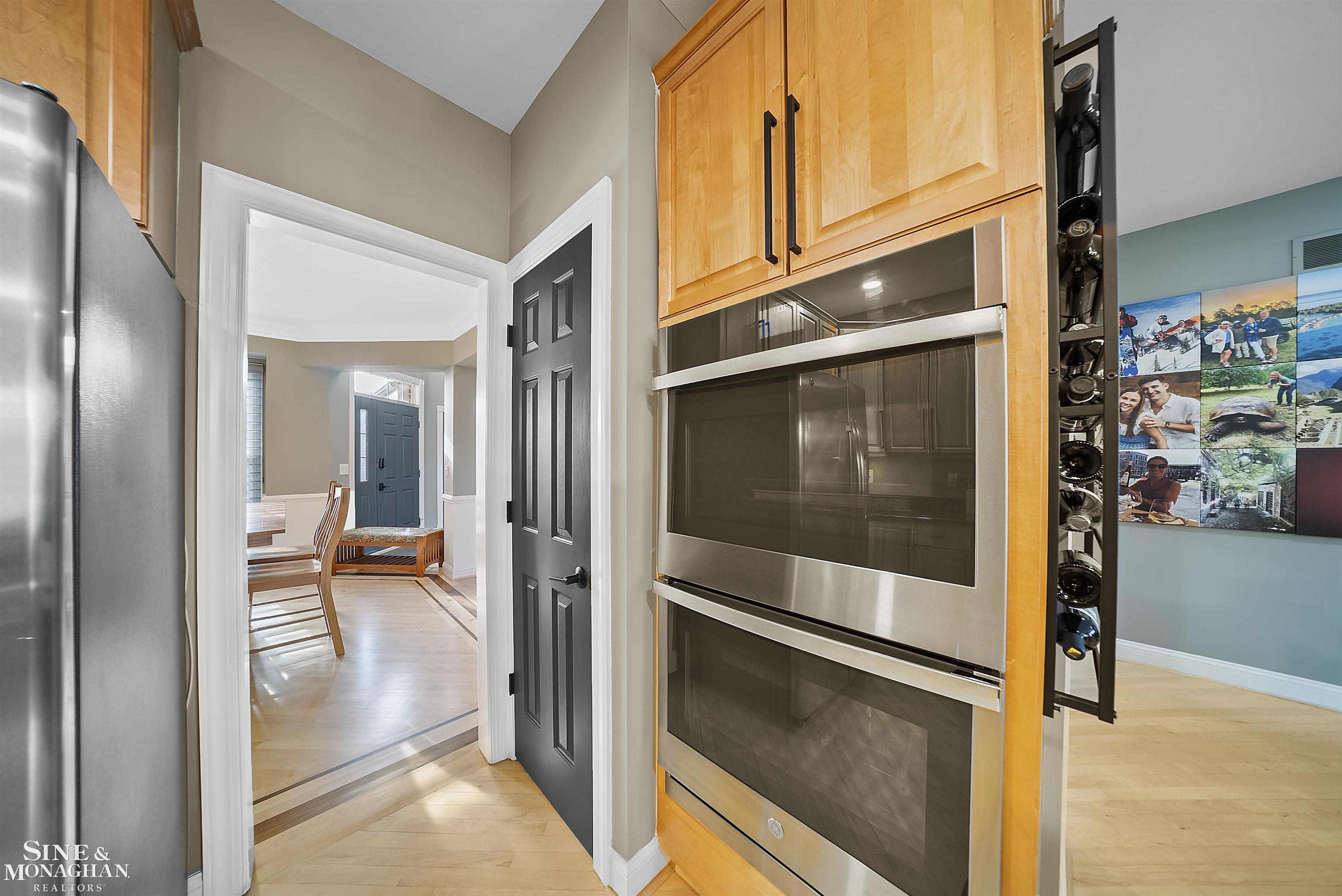 44522 Broadmoor Boulevard