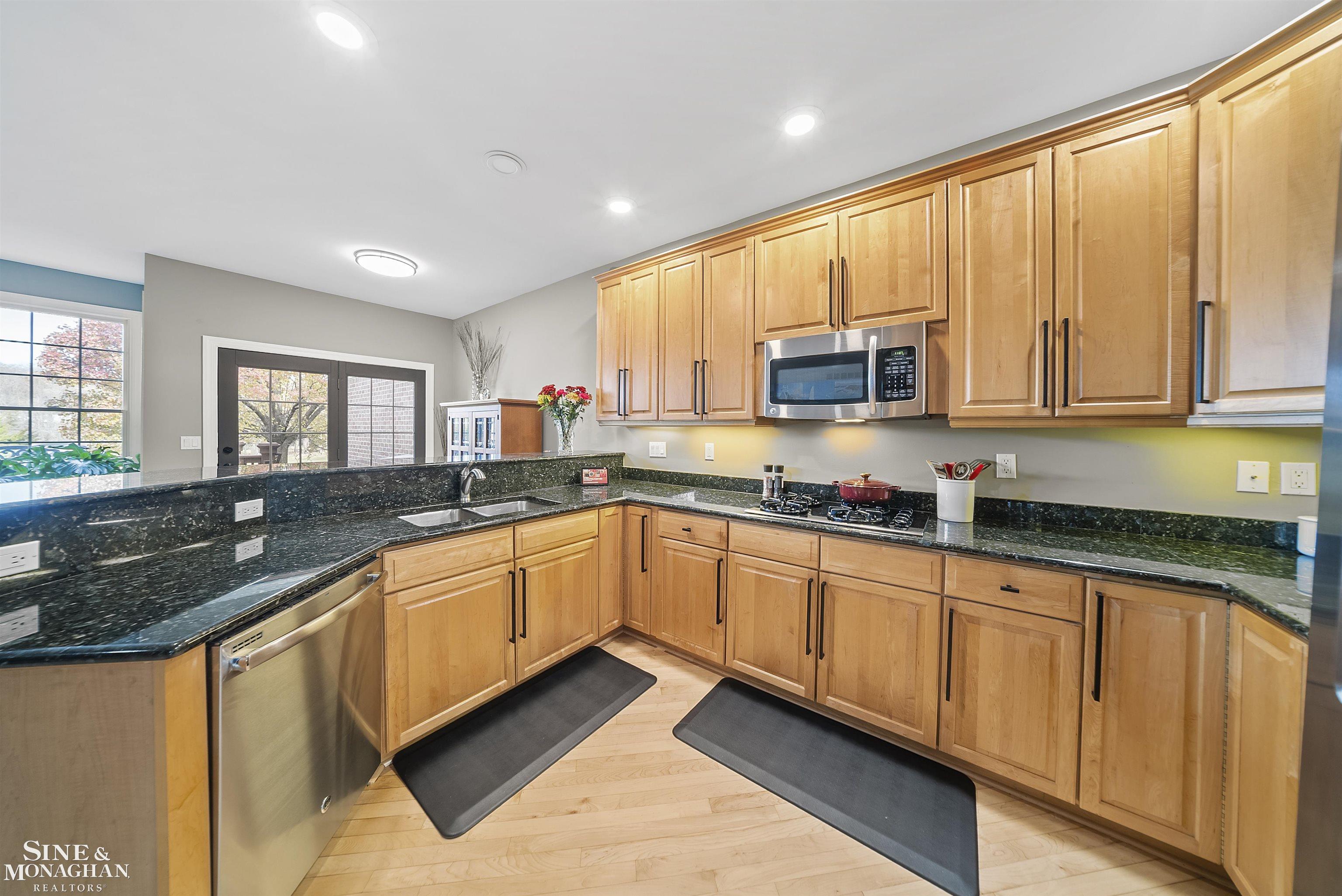 44522 Broadmoor Boulevard