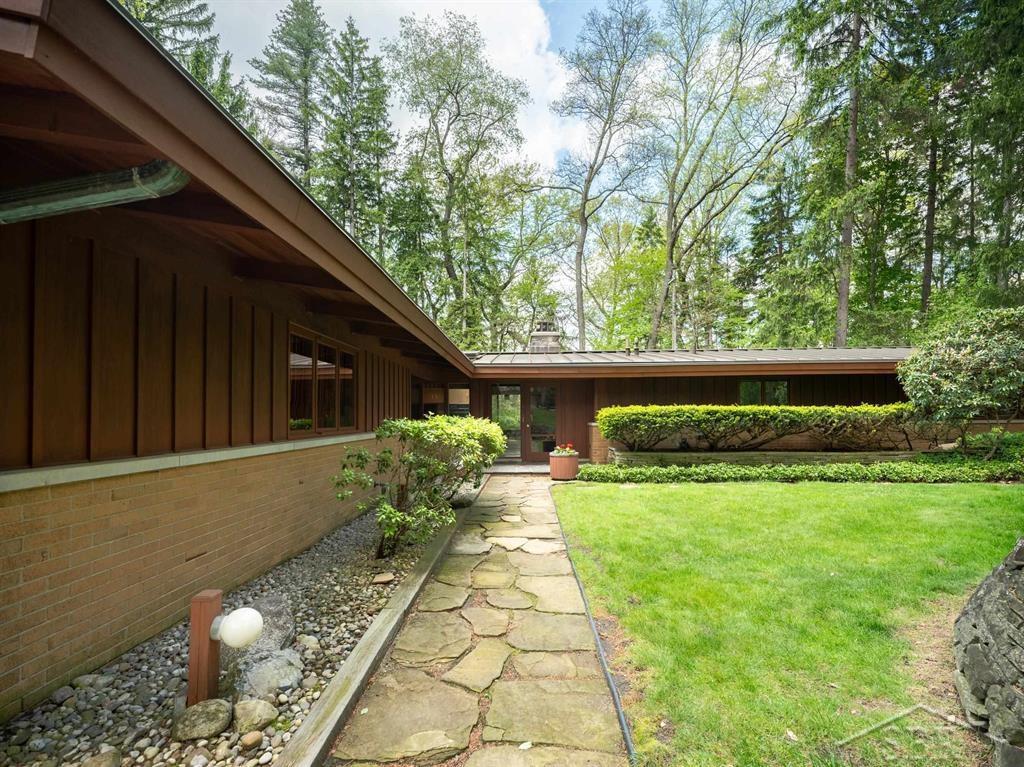 1523 Blue Heron Drive